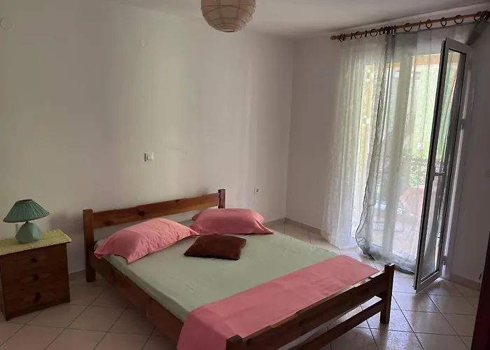 Kleio\'S Apartment