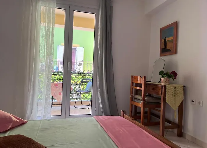 Kleio\'S Apartment